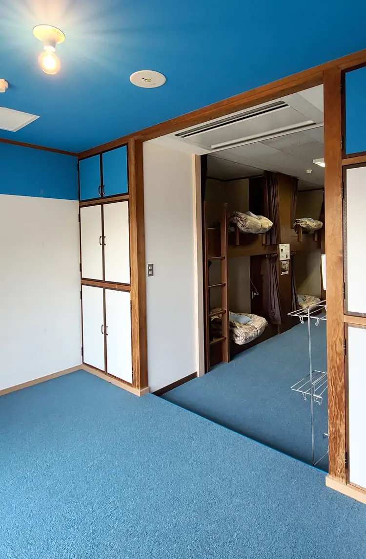 客室(ドミトリールーム)の様子