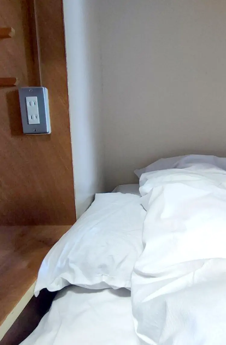 客室(ドミトリールーム)の様子