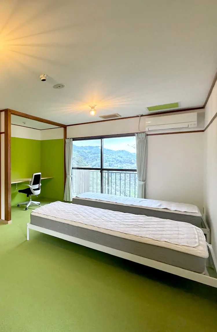 客室(ツインルーム)の様子